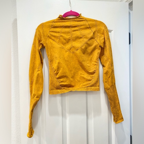 Free people Good Karma High-Neck Layer size M/L - Picture 4 of 7